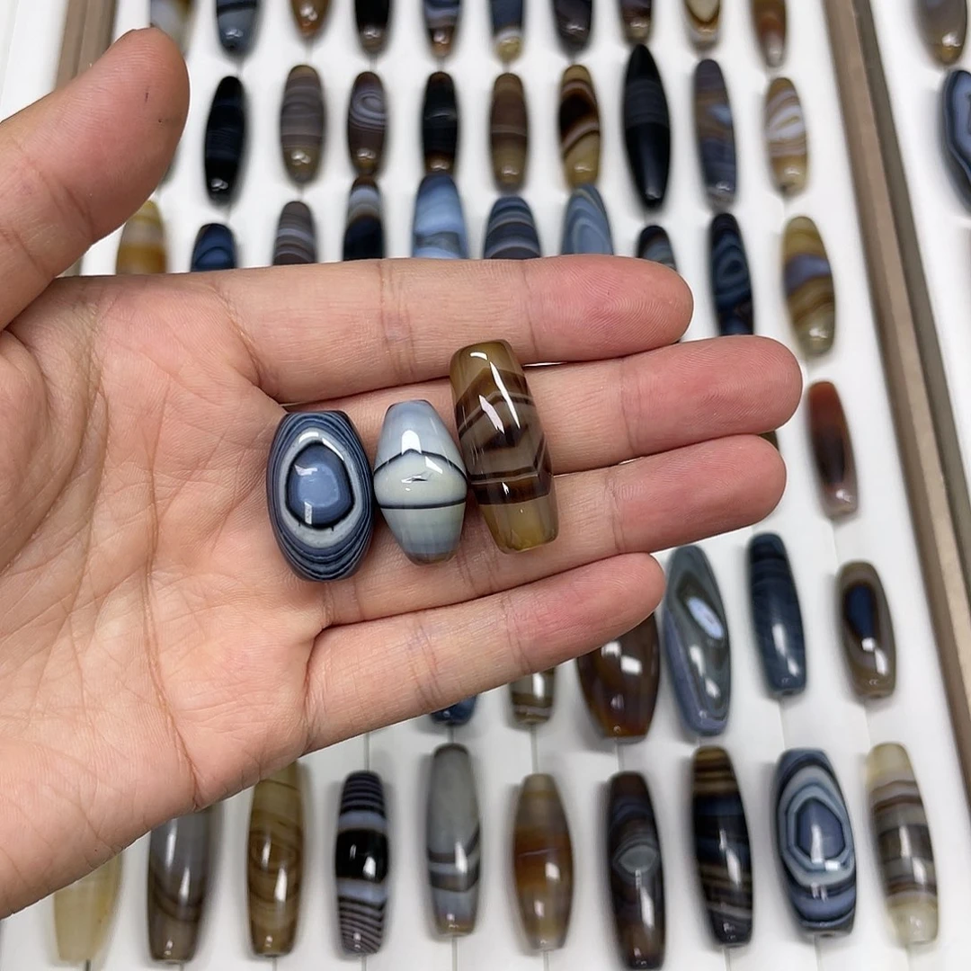 玛瑙/玉髓颈饰合金羽*中