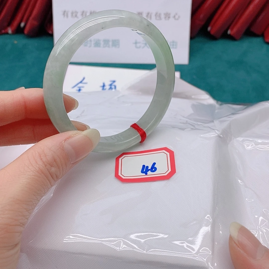 翡翠手镯未镶嵌妃*4666666666
