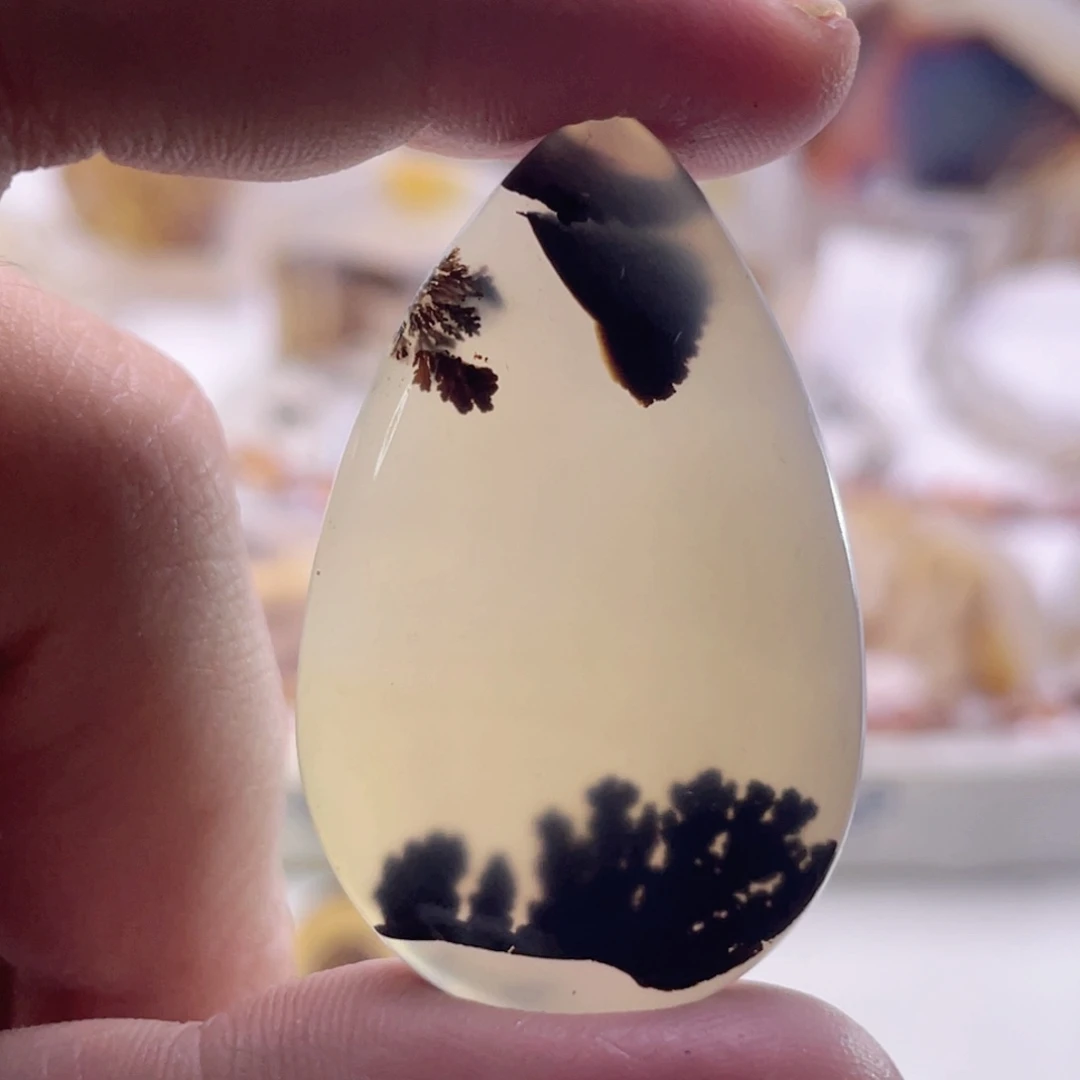 玛瑙/玉髓未镶嵌珠宝奇石