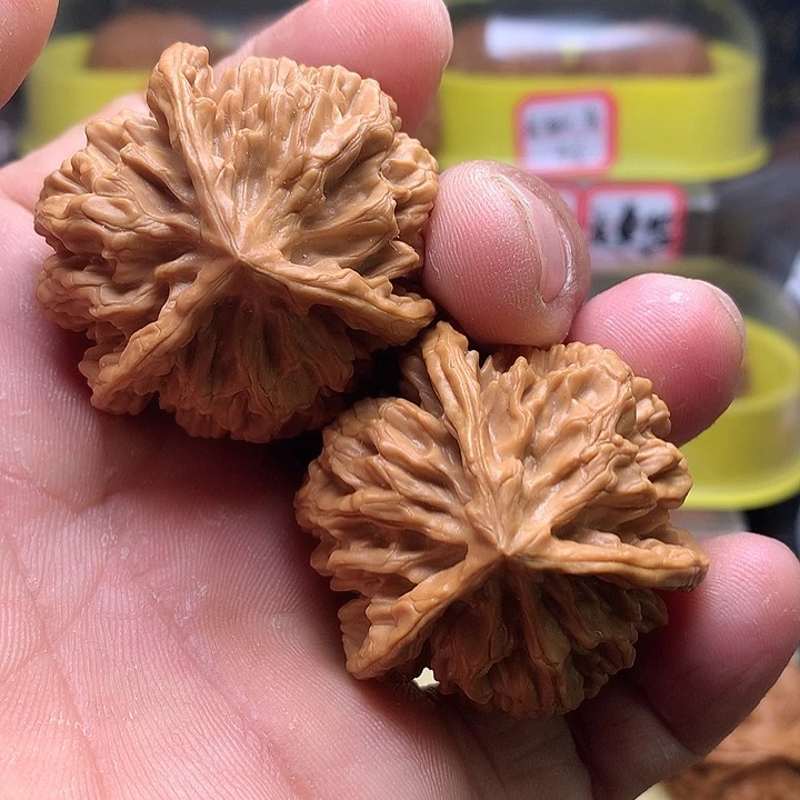 吊坠文玩核桃帝王奔驰43