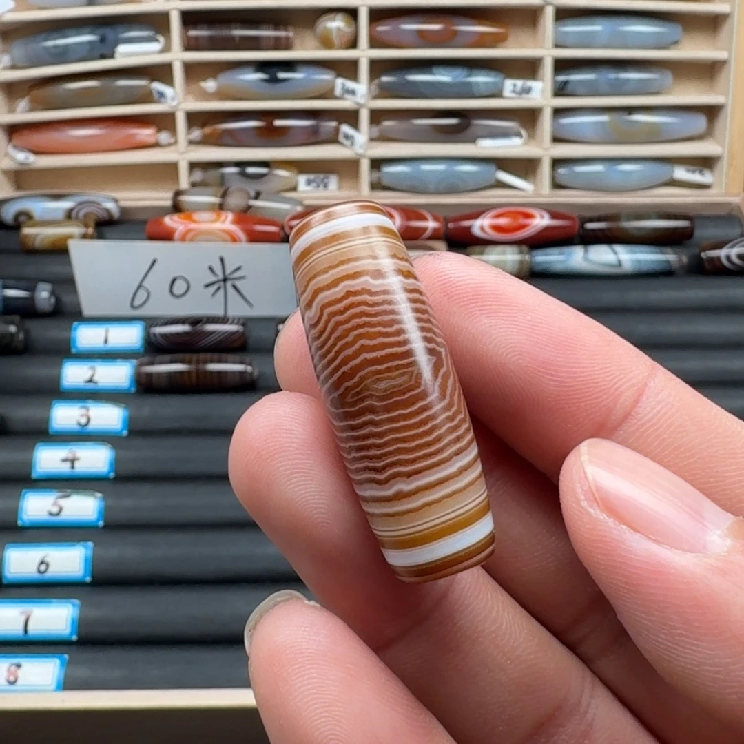 世***界玛瑙/玉髓未镶嵌颈饰