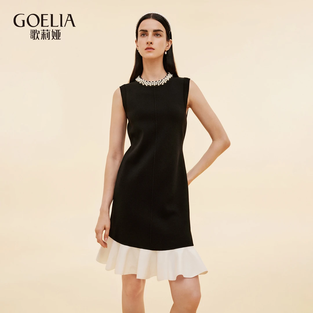 歌莉娅新款珍珠领撞色收腰连衣裙短款修身无袖黑色优雅1E9L4G2R0