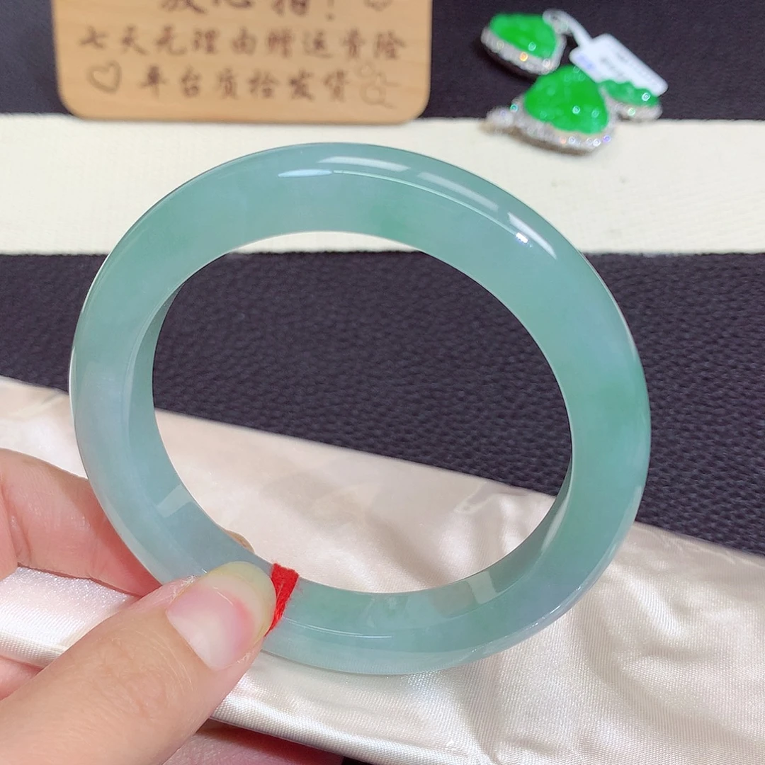 未镶嵌手镯翡翠469