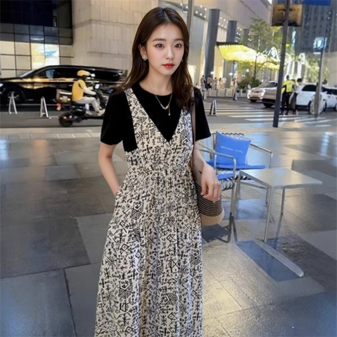 碎花假两件拼接连衣裙女2025夏季新款收腰时尚高级感薄款中长裙潮