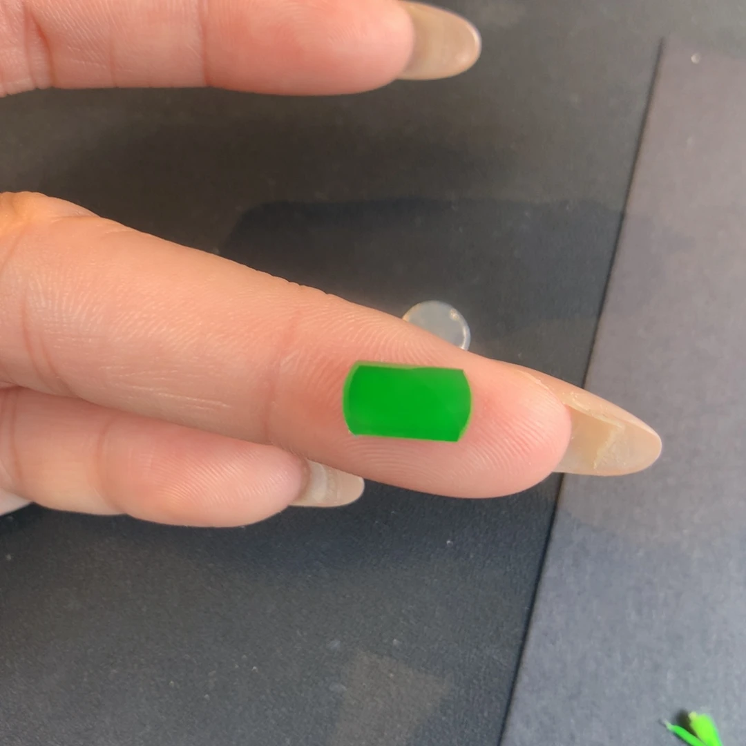 翡翠散珠10.3/5.85/1.89翡翠翡翠