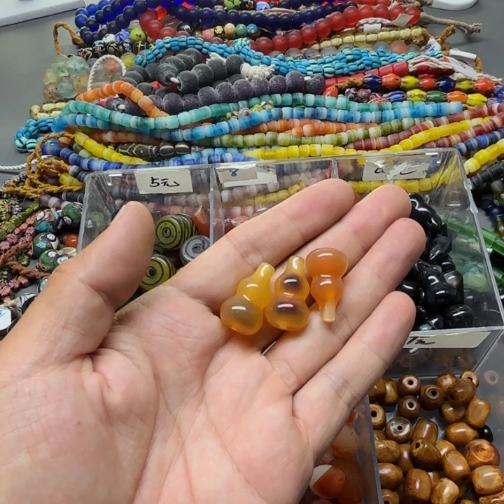 颈饰琉璃琉璃琉璃