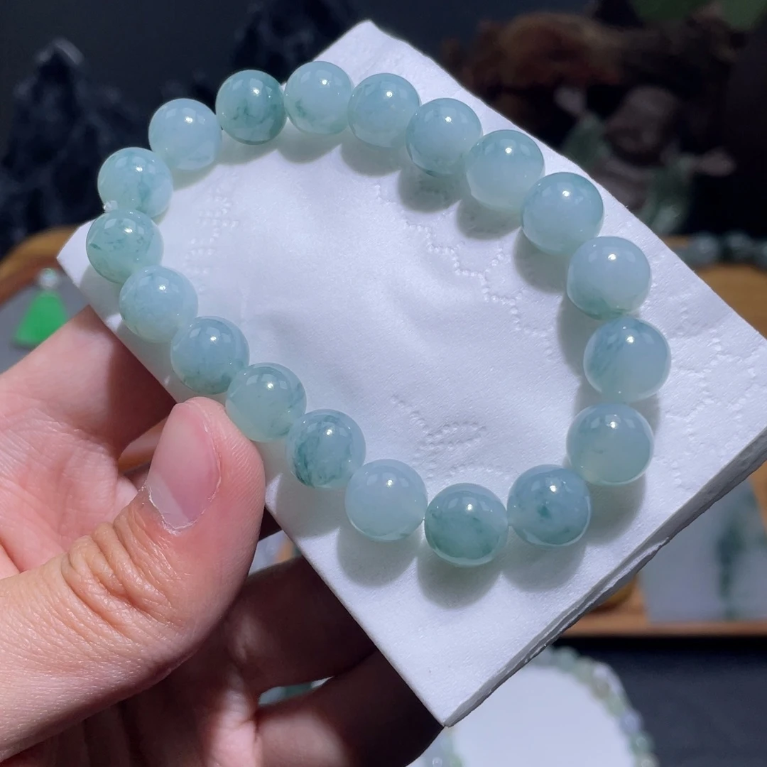 定制翡翠未镶嵌手串