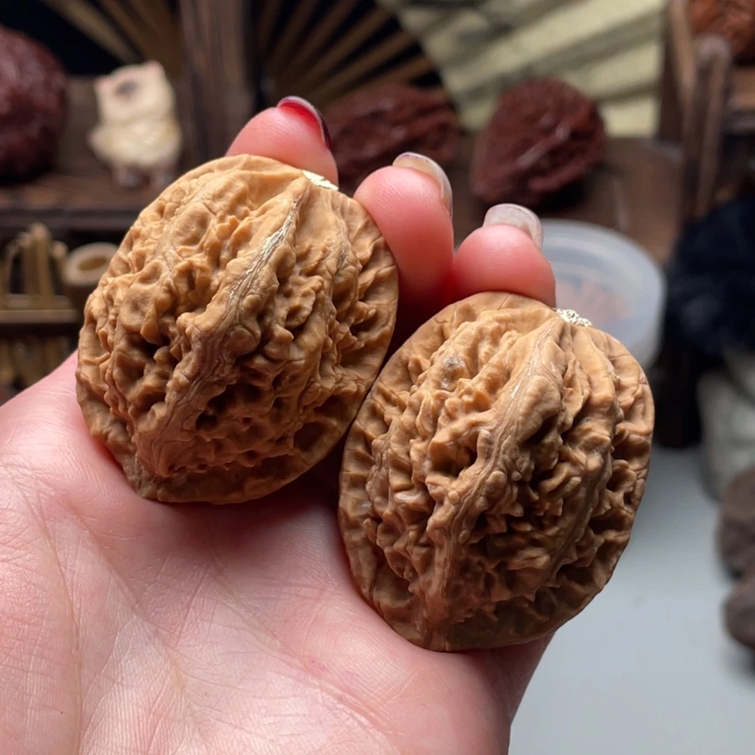 文玩核桃把件楸刀鱼73花皮