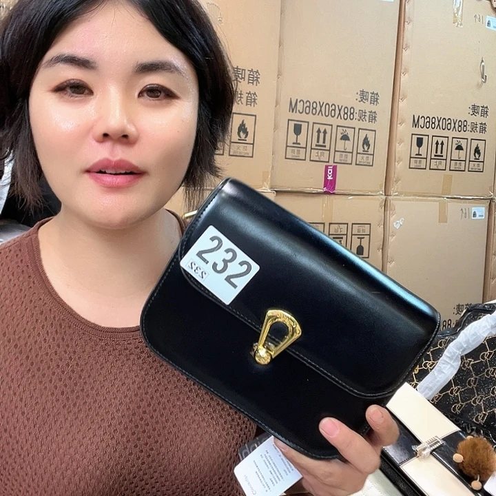 PVC包包包包包包吧