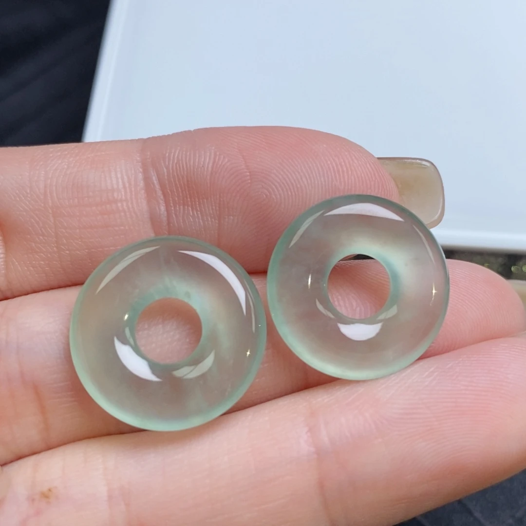 翡翠未镶嵌耳饰甜甜圈