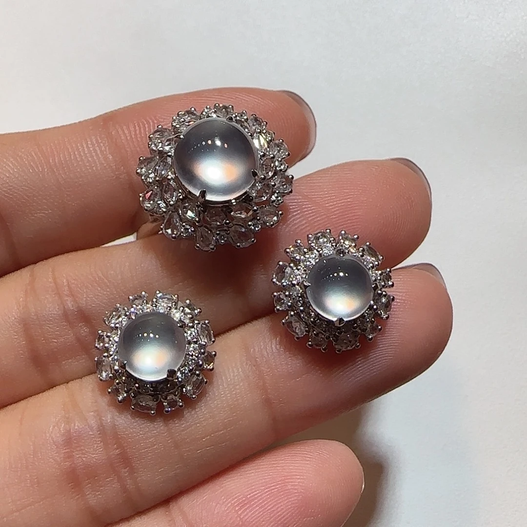 翡翠18K金镶嵌戒指戒指耳钉套装