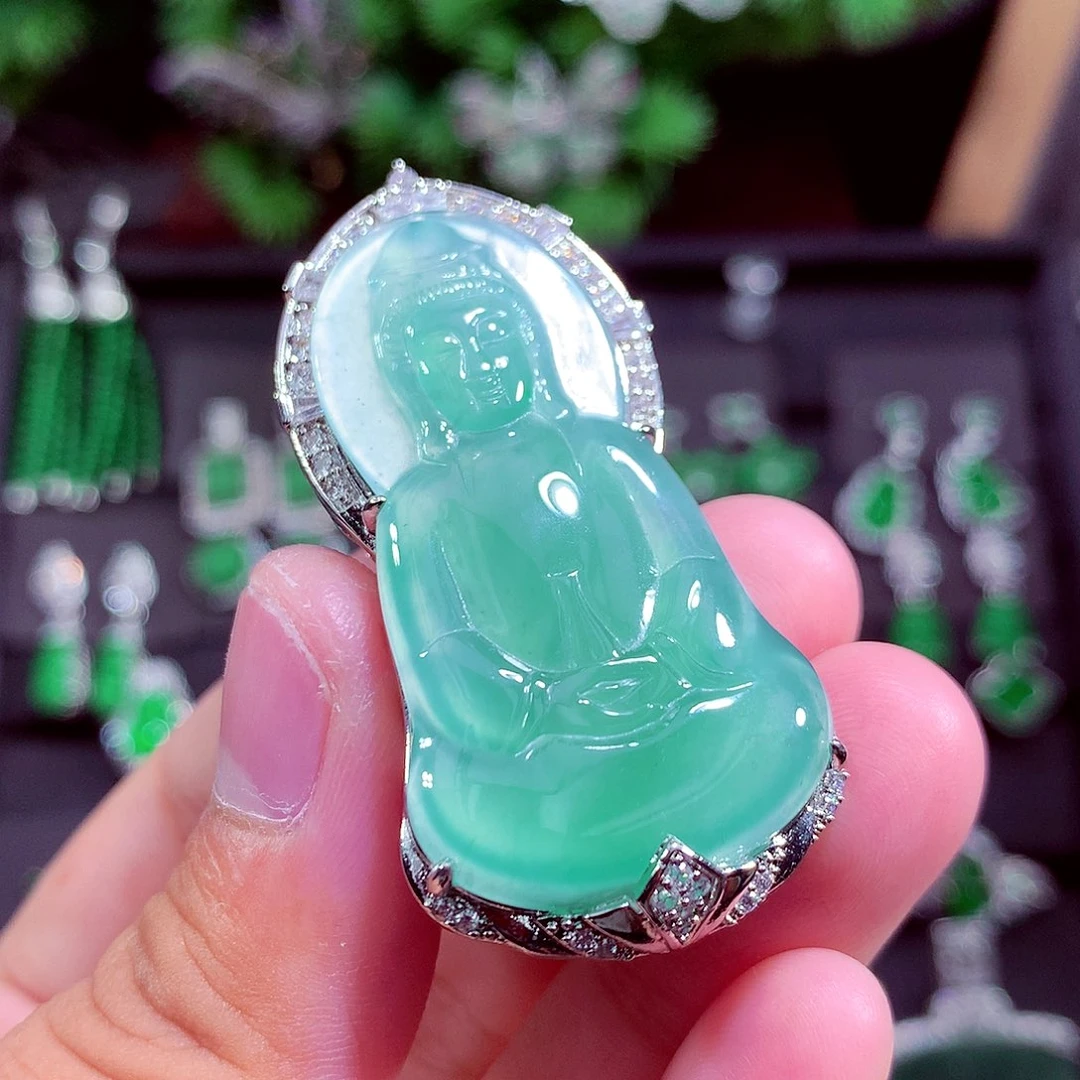 颈饰未镶嵌翡翠天然