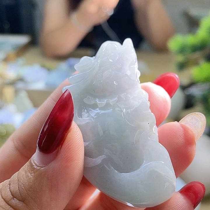 【闪购商品】翡翠挂件未镶嵌龙鱼