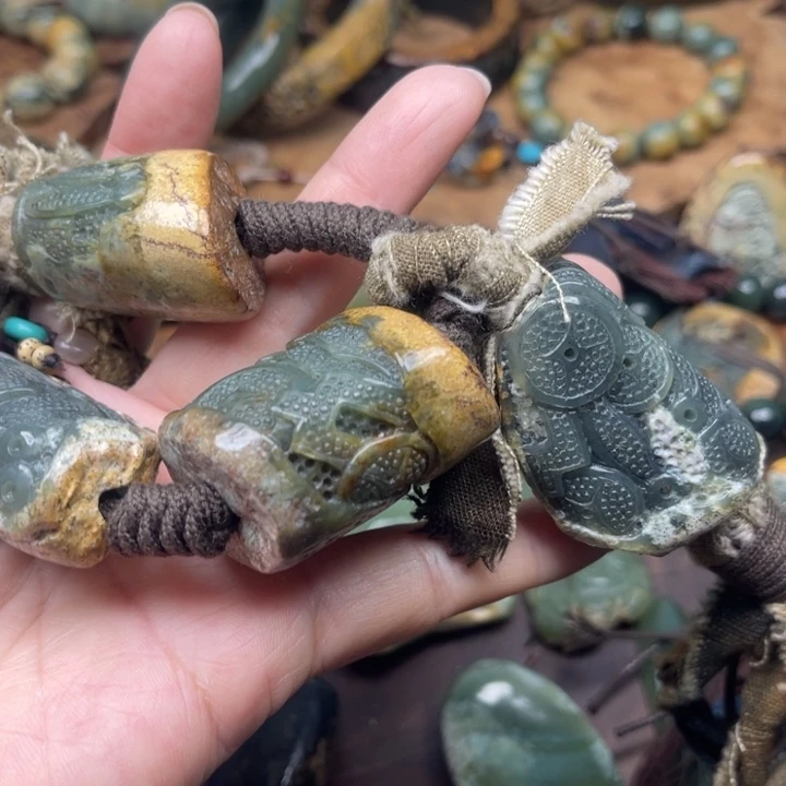 营***配未镶嵌岫岩河磨玉（透闪石质玉）珠宝奇石