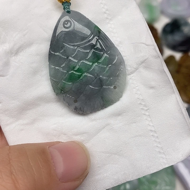 翡翠未镶嵌颈饰翡翠
