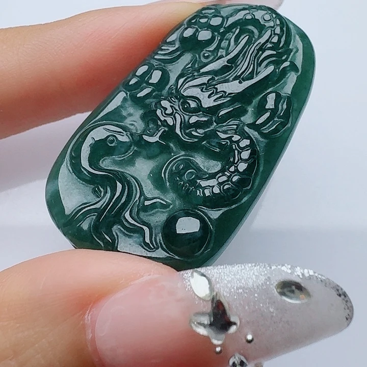 翡翠未镶嵌颈饰天然的A货翡翠多样性发其一