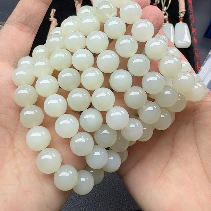 和田玉未镶嵌颈饰新疆且末金山矿钢板料卡12多样性发一