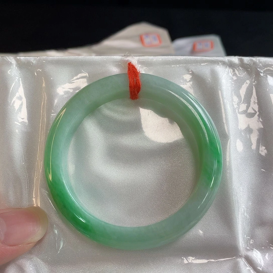 未镶嵌手镯翡翠441