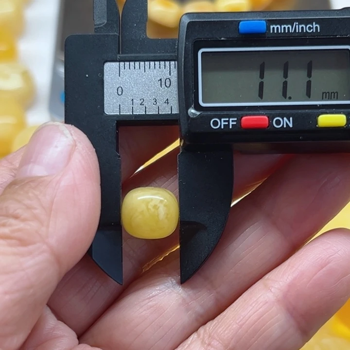 琥珀（矿物珀）裸石未镶嵌