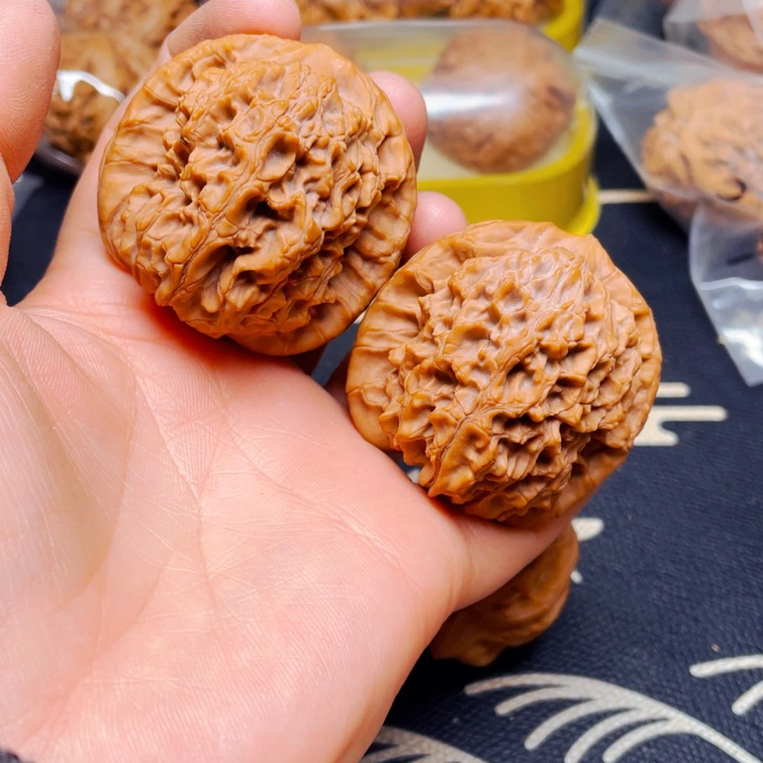 吊坠文玩核桃马老四一对