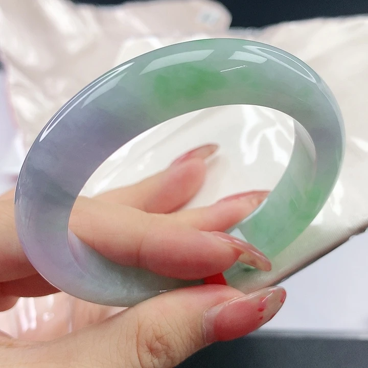 翡翠手镯未镶嵌，802