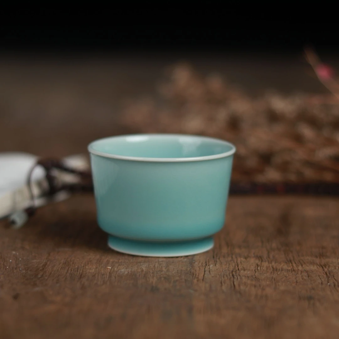 龙泉窑青瓷梅子正青主人杯陶瓷单杯品茗杯功夫茶具茶杯容天杯