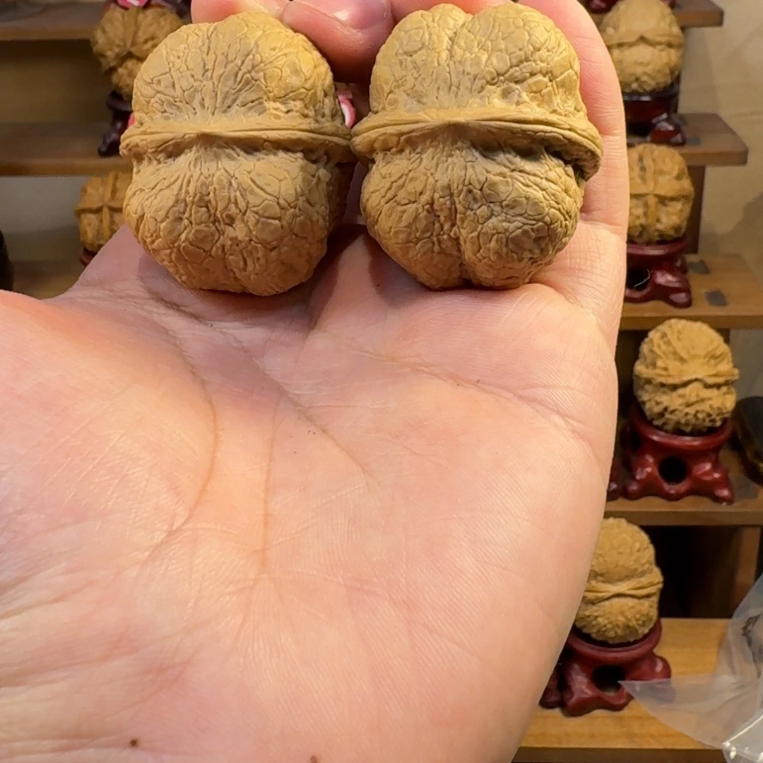 铁核桃把件方尊元宝43尺