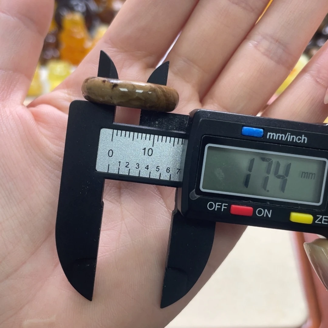 琥珀未镶嵌裸石天然琥珀