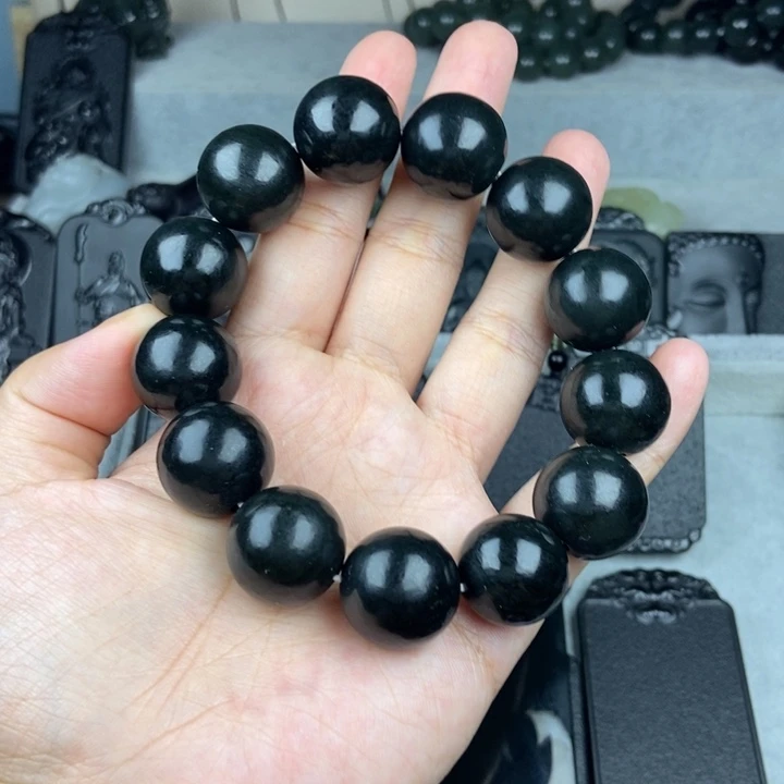 颈饰未镶嵌和田玉追***闏