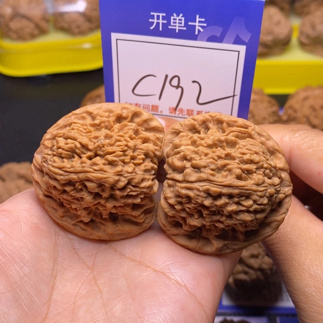 把件桃核43全品南疆石c192