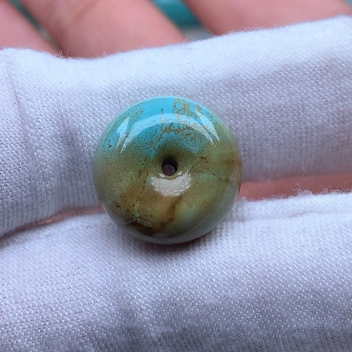 绿松石颈饰未镶嵌