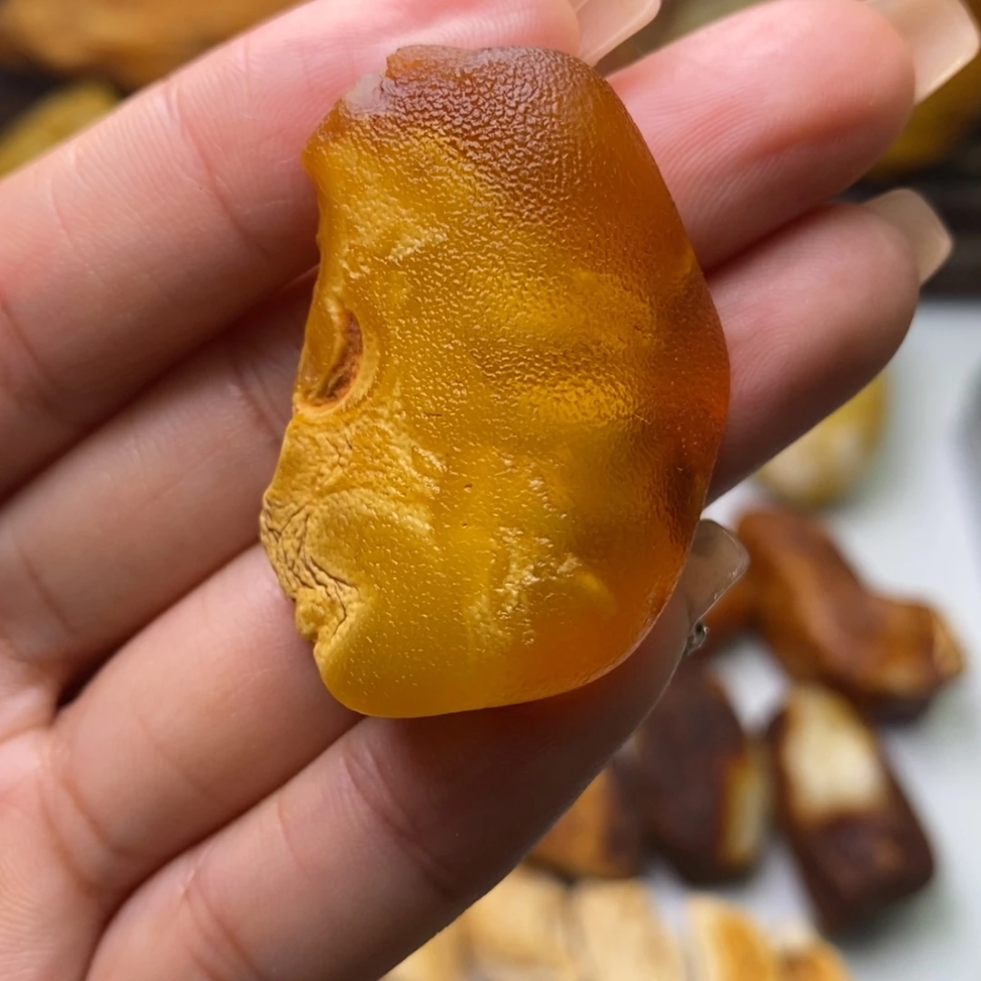 定制琥珀天然蜜蜡乌料