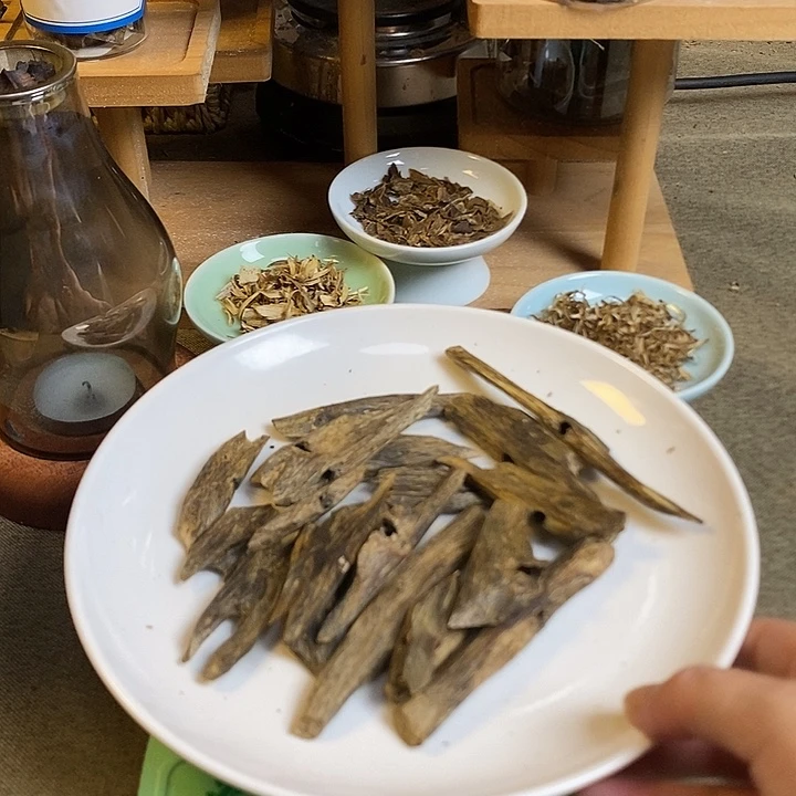 沉香千里香瓜子料10克