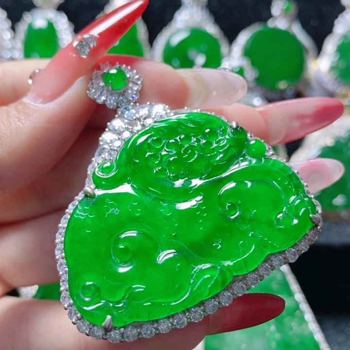 翡翠颈饰银S925镶嵌