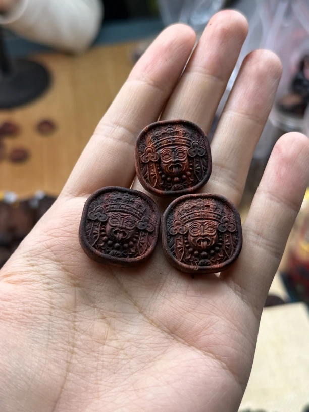 【雕刻】【上新】降真香 扎基拉姆方牌2.5加扣头发精工雕刻
