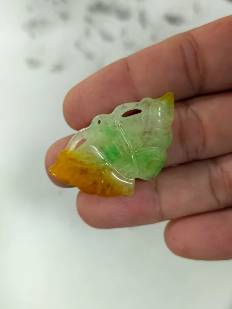 08 蝴蝶绿色吊坠