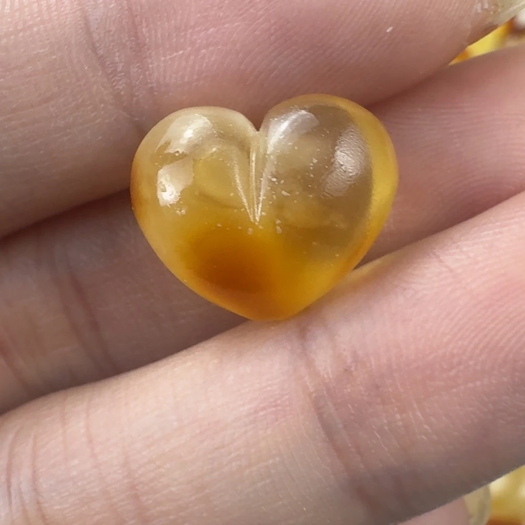 蜜蜡未镶嵌珠宝奇石全品 15.8×12.8×8.6mm