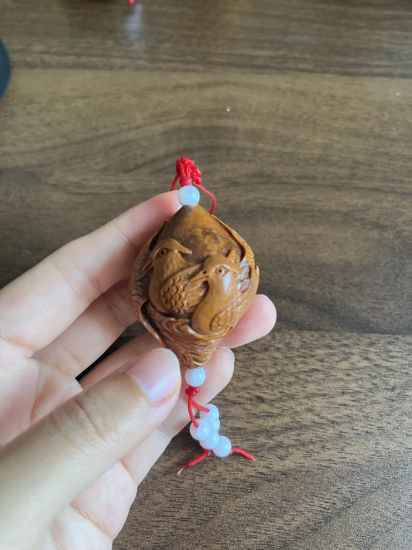 橄榄核纯手工雕刻/传统手艺人鸳鸯手把件/挂件