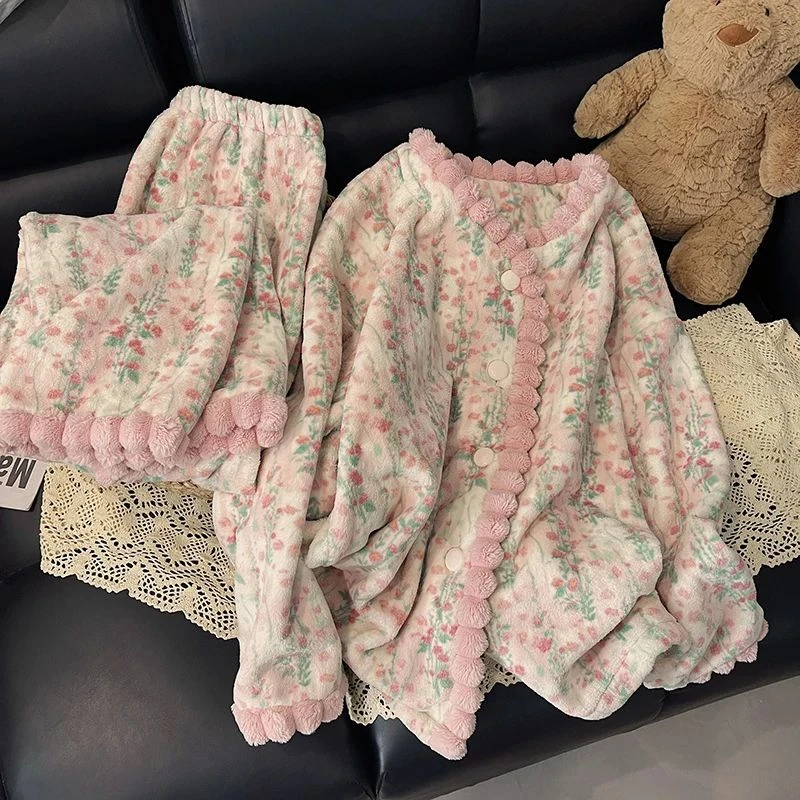 珊瑚绒睡衣女秋冬季加厚加绒新款家居服甜美风花朵两件套装