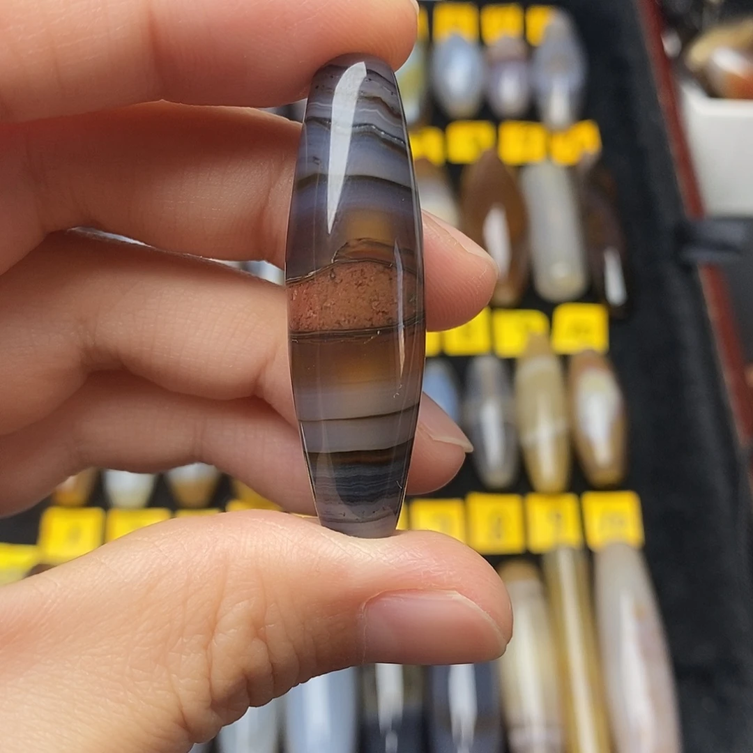 只***处玛瑙/玉髓未镶嵌颈饰