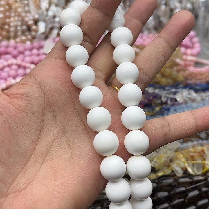 玛瑙/玉髓未镶嵌珠宝半成品一条14mm白贝壳