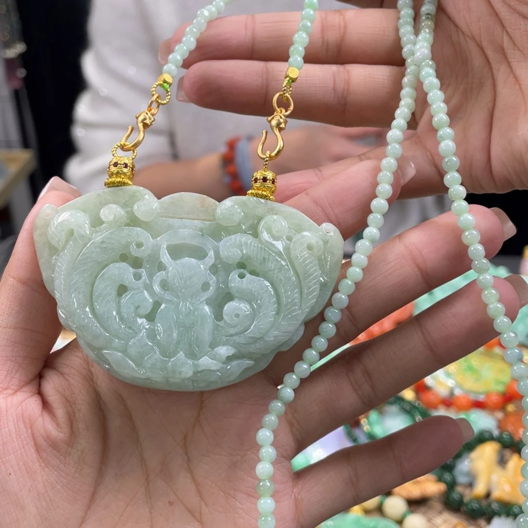 翡翠颈饰未镶嵌代编织