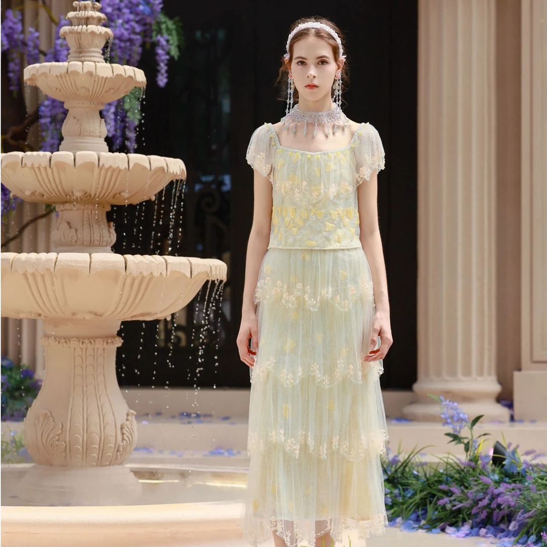 【陈大可专属】Marie Elie【七彩流云】秀款钉珠上衣EAF21D07949