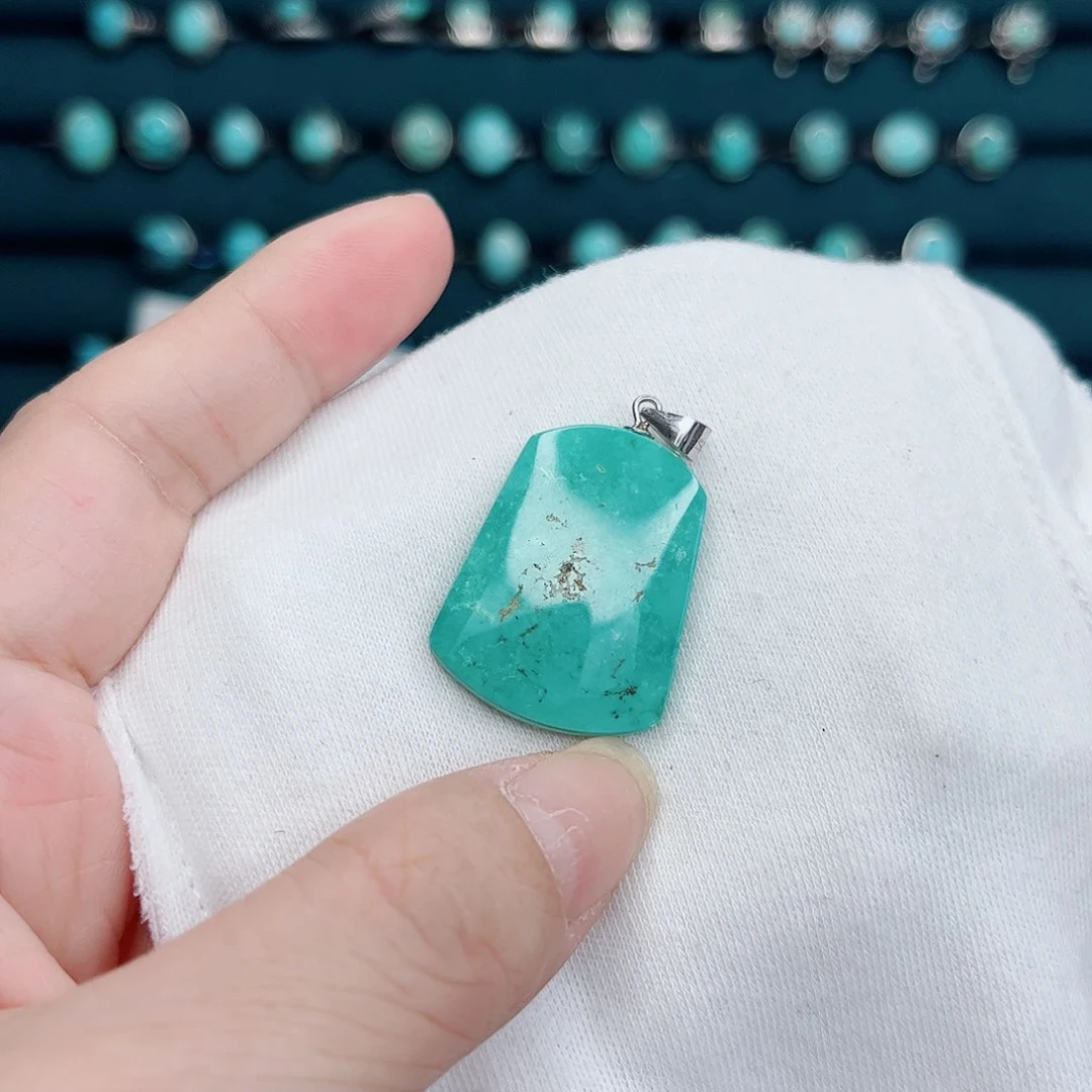 绿松石未镶嵌绿松石