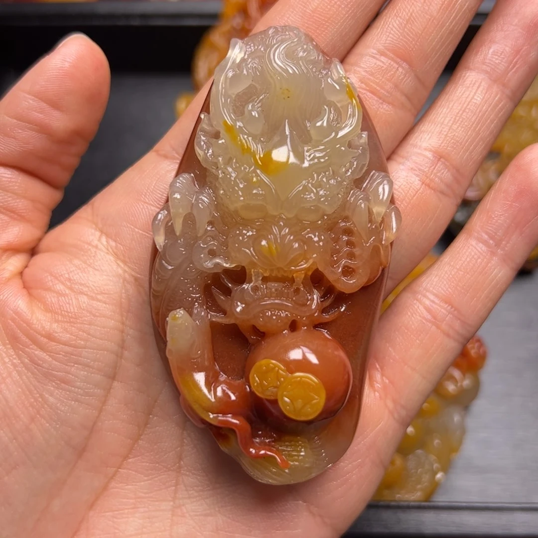 石英质玉（黄龙玉）颈饰未镶嵌