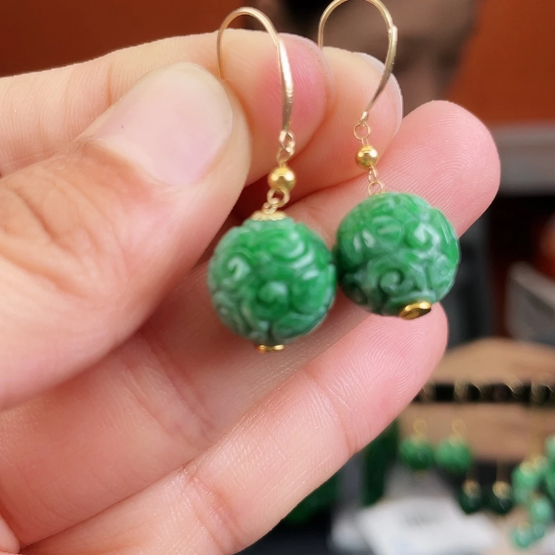 翡翠18K金镶嵌耳饰