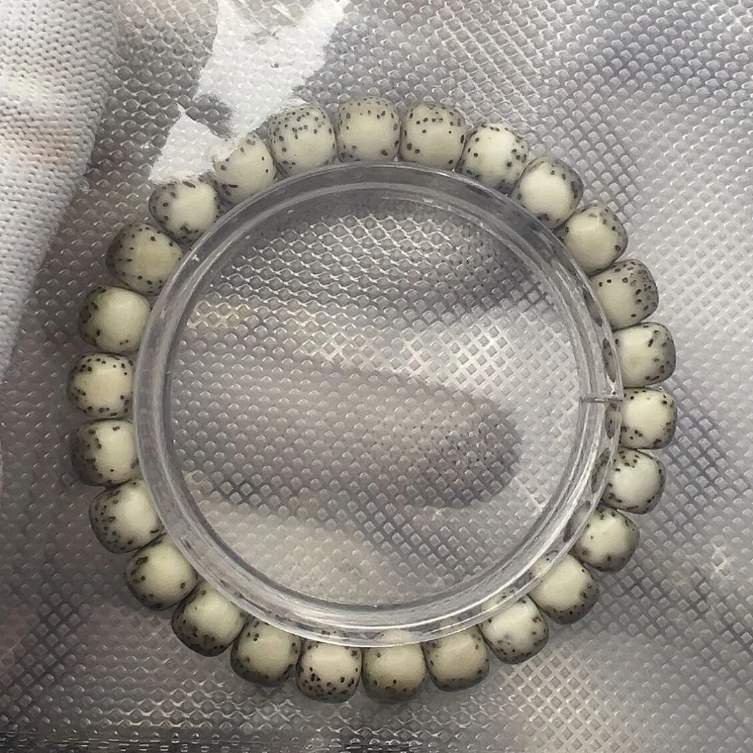 郭***.手串星月菩提98河豚  220