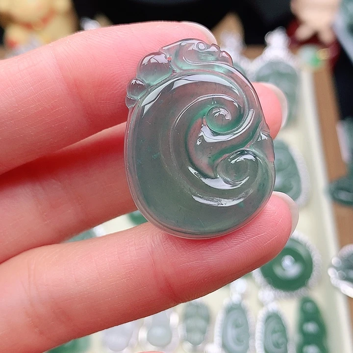 颈饰未镶嵌翡翠吊坠