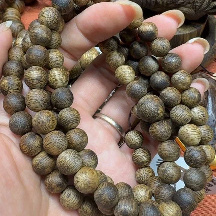 大叶紫檀（黑酸枝木类）