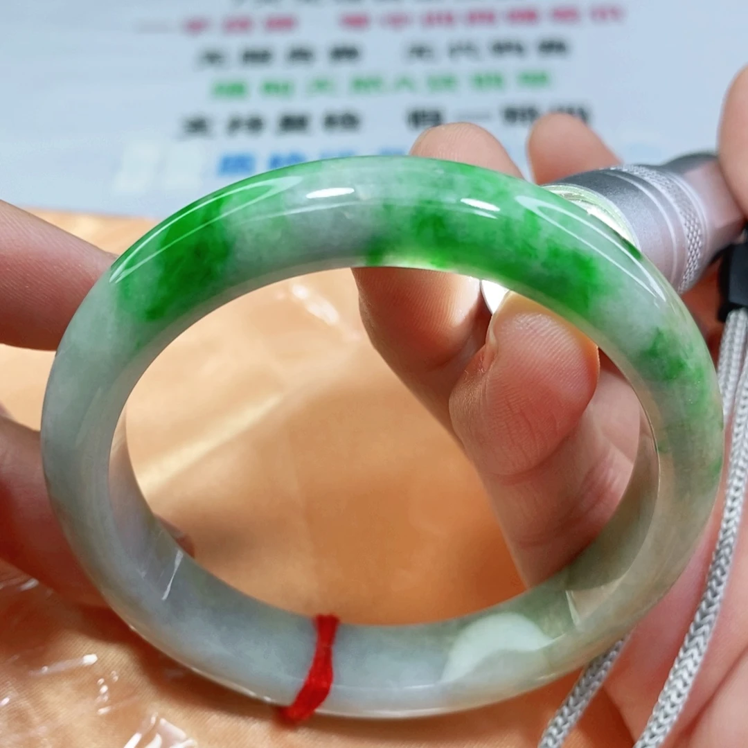 翡翠手镯未镶嵌56.3圈口